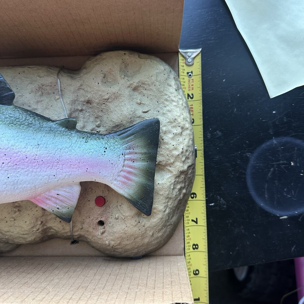 Vintage Travis the Singing Trout Gemmy Big Mouth Billy Bass Makers 1999 Works - Picture 6 of 12